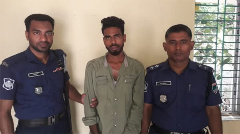 রূপসায় অ-প-হৃ-ত স্কুল ছাত্রী উদ্ধার, অপহরণকারী গ্রেফতার