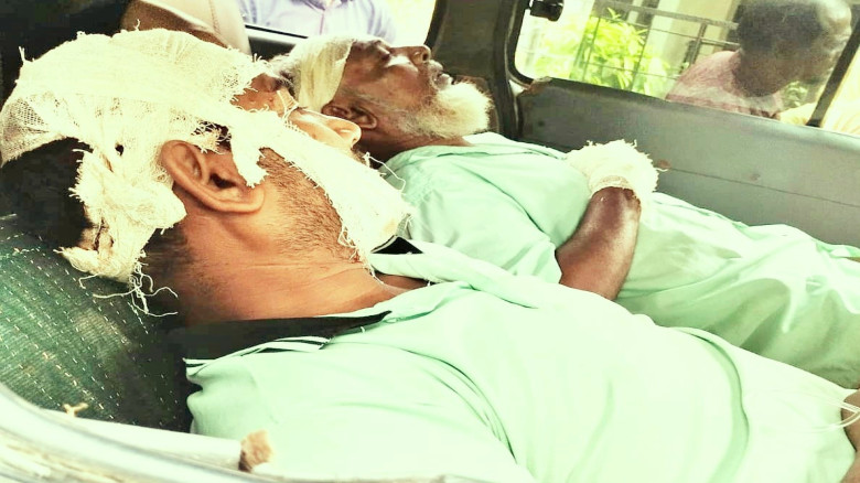 ফুলবাড়ীতে তুচ্ছ ঘটনাকে কেন্দ্র করে প্রতিপক্ষের হামলায় আহত-৪,