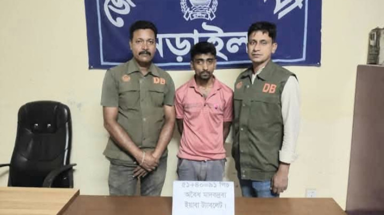 নড়াইল ডিবি পুলিশের অভিযানে একানব্বই পিস ইয়াবা ট্যাবলেটসহ এক