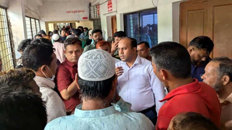 পাকুন্দিয়ায় বজ্রপাতে দুই ছাত্রীর মৃত্যু