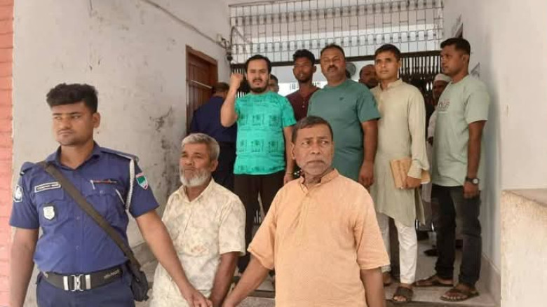 নড়াইল সদর থানা পুলিশের অভিযানে দুই ইউপি চেয়ারম্যানসহ ৪ জন গ্