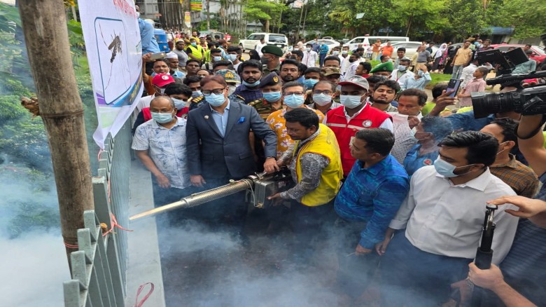 করোনা-ডেঙ্গু-চিকুনগুনিয়া মোকাবেলায় তিন মাসের বিশেষ অভিযান 
