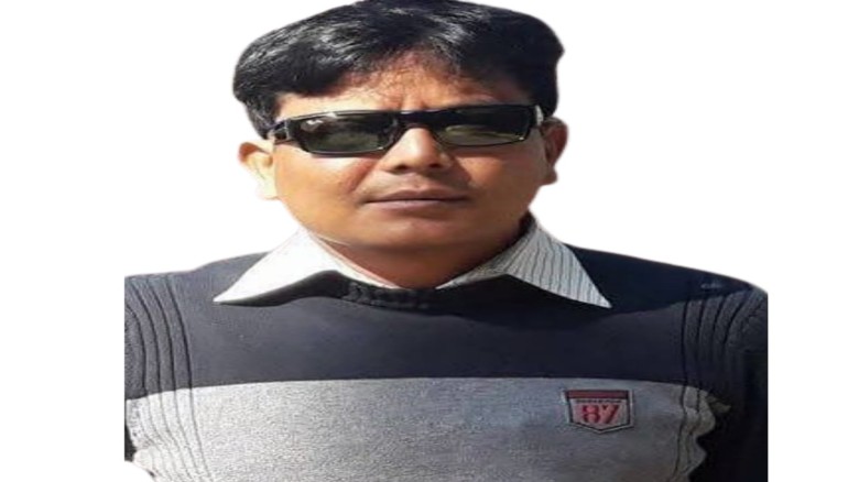 দুর্নীতিবাজ গোপাল এমপির সহযোগী  অমৃত রায়ের বিরুদ্ধে চাকরি দে