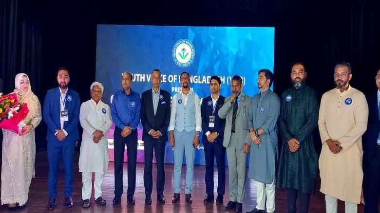 চট্টগ্রামে ইয়ুথ ভয়েস এর জেনারেল কাউন্সিলে মেয়র ডা. শাহাদাত হ