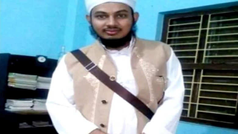 পাবনায় আলোচিত ট্রিপল মার্ডার মামলার প্রধান আসামি পালক ছেলে 