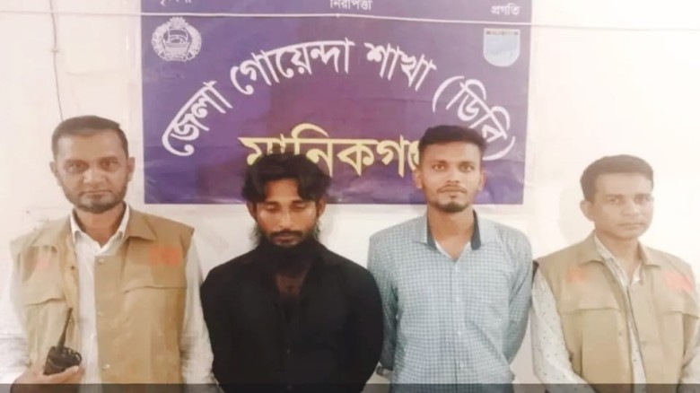 দৌলতপুরে ১৫০ পিচ ইয়াবাসহ ২ মাদক ব্যবসায়ী গ্রেফতার