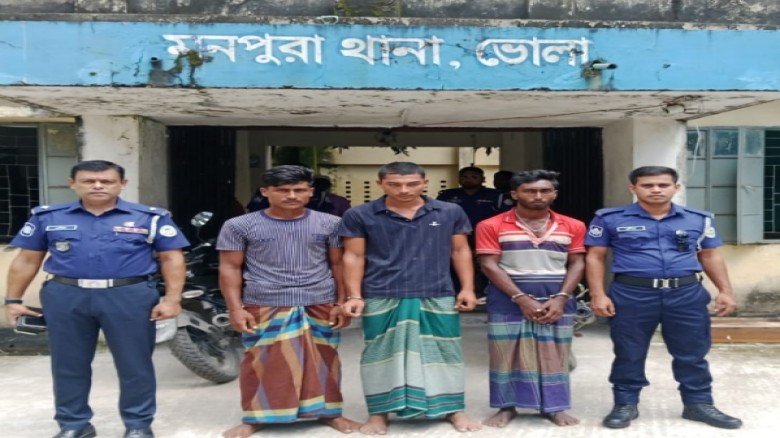 মনপুরায় সন্তানের গলায় ছুরি ধরে গৃহকর্মী কে গনধর্ষণ