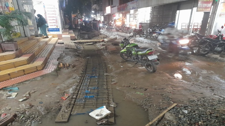 সদিচ্ছার অভাবে সৃষ্ট  জনদুর্ভোগের জন্য দায় কার