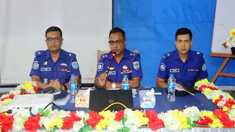 নড়াইলে পুলিশ সদস্যদের তিনিদিন মেয়াদী নির্বাচনী প্রশিক্ষণ কোর