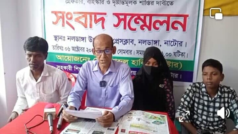 নলডাঙ্গায় সংবাদ সম্মেলন করলেন শিক্ষক আব্দুল হাকিম