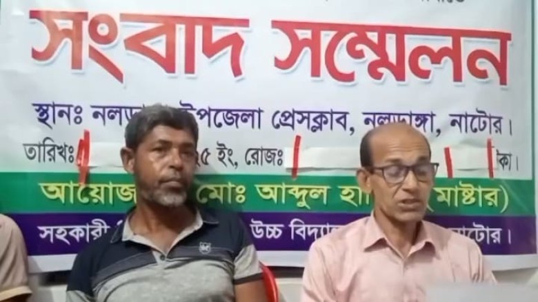 নলডাঙ্গায় সহকর্মীর হামলার পর নিরাপত্তাহীনতায় শিক্ষক আব্দুল হ