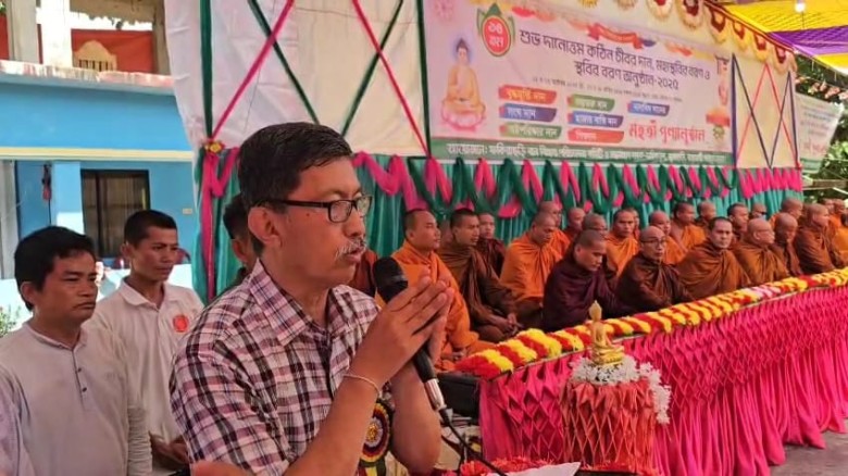 ফকিরাছড়ি বন বিহারে ১৪তম শুভ দানোত্তম কঠিন চীবর দান উৎসবে দীপ