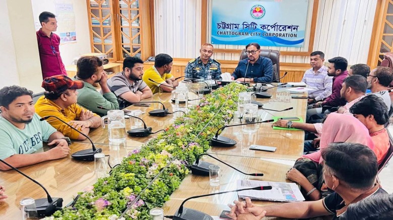 ডোর টু ডোর প্রকল্পের মাধ্যমে জনগণের সেবা নিশ্চিত করতে হবে: ম