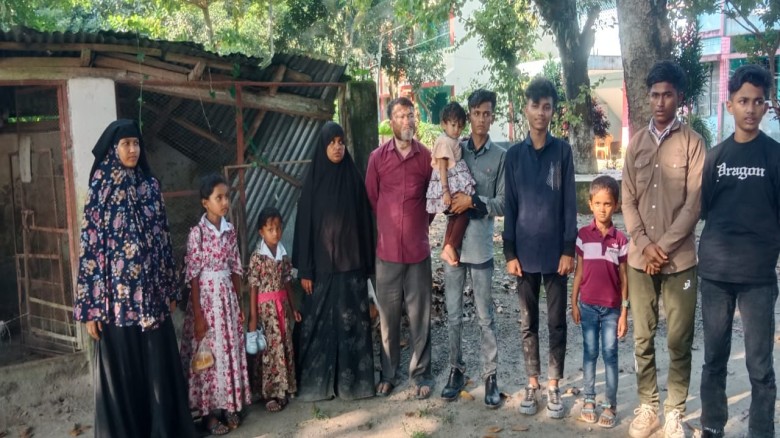 কু‌ড়িগ্রামে নারী-‌শিশুসহ ১১ রো‌হিঙ্গা আটক