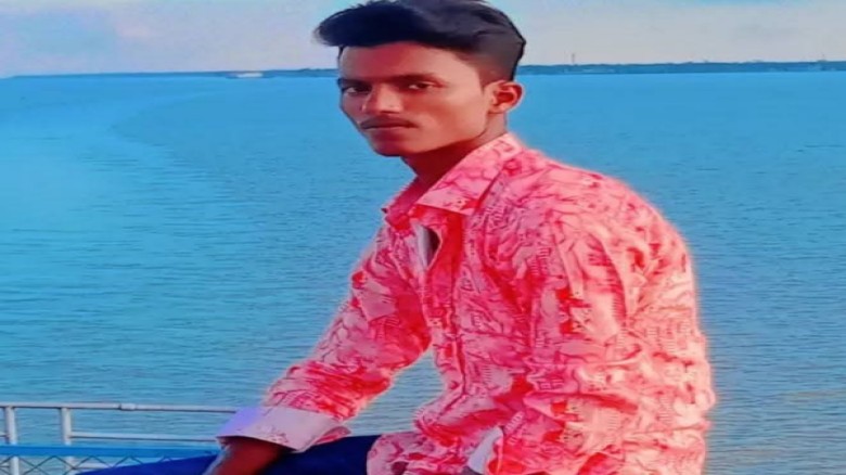 নৌ-পুলিশের ধাওয়া খেয়ে কাচিকাটা নদীতে ঝাঁপ ৯ দিনেও মেলেনি আবে