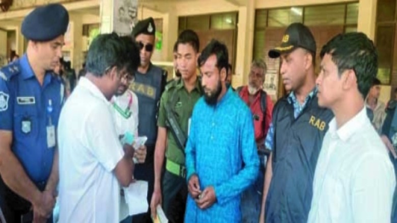 হবিগঞ্জের শায়েস্তাগঞ্জ কালোবাজারে রেলের টিকেট বিক্রি রোধে র‌