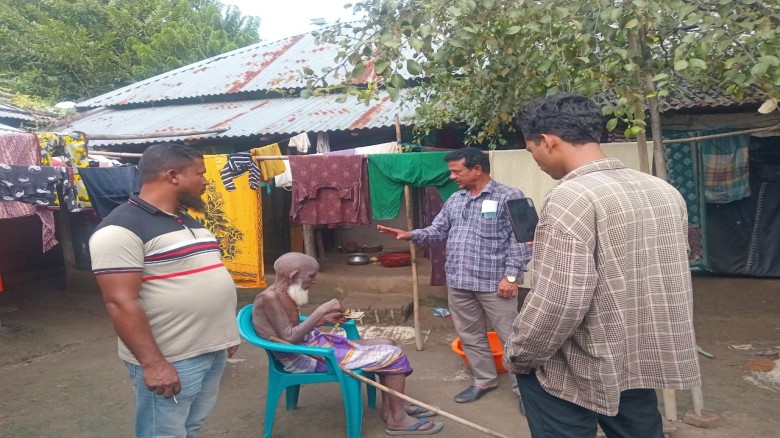 বীরগঞ্জে উন্নয়ন কার্যক্রমের শুভ উদ্বোধন: অসুস্থদের সহযোগিতা 