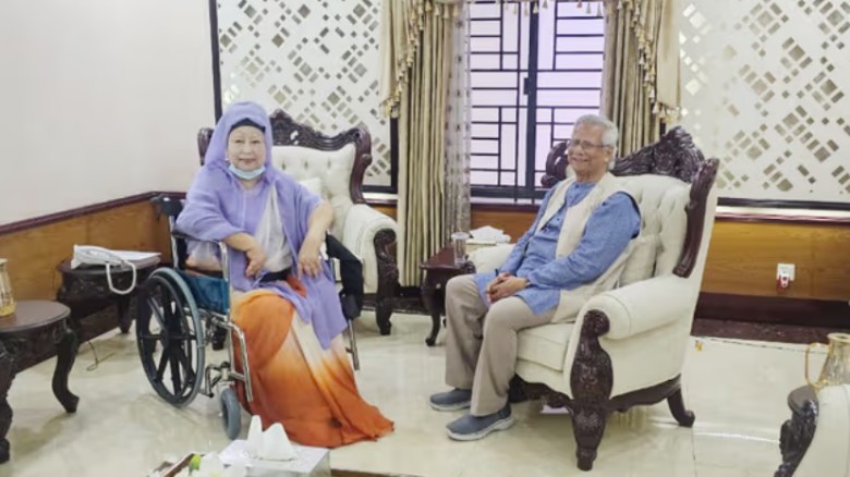 সেনাকুঞ্জে খালেদা জিয়া ও প্রধান উপদেষ্টার বিশেষ বৈঠক...