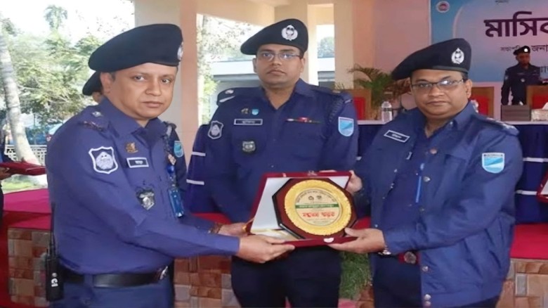 আইনশৃঙ্খলায় শ্রেষ্ঠত্ব কিশোরগঞ্জ সদর থানার ওসি আব্দুল্লাহ আল