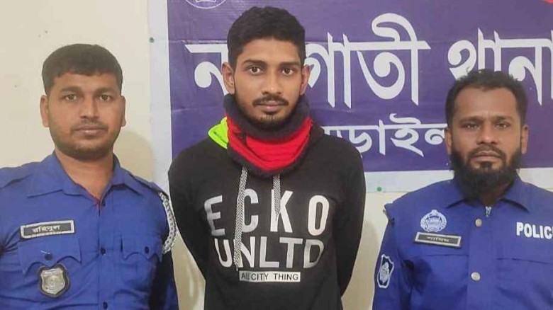 নড়াইলের নড়াগাতীতে গৃহবধূকে ধর্ষণ ওসি আশিকুর রহমানর'র নেতৃত্ব